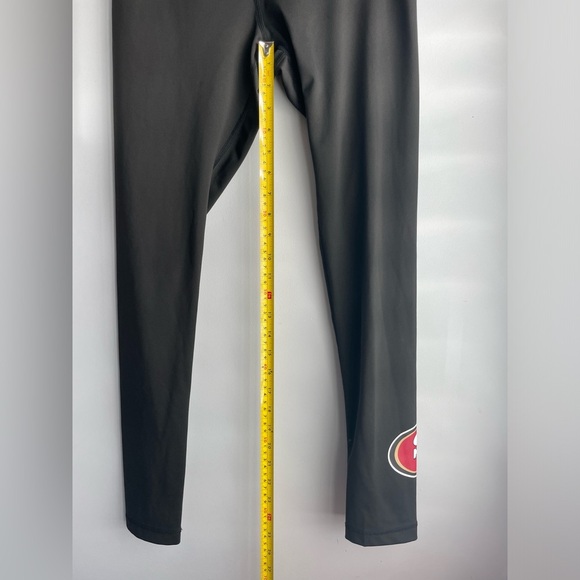 San Francisco 49ers Women’s Calf Logo Black Leggings - Picture 10 of 13